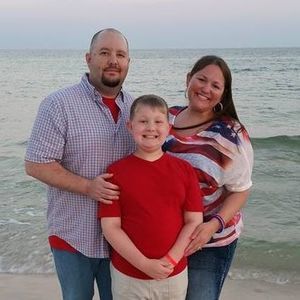 Meet your Posher, Leslie